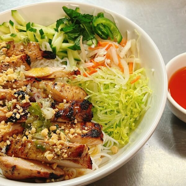 B9. Bún Gà Nướng Chanh – Grilled Lemon Chicken and Vermicelli Noodles