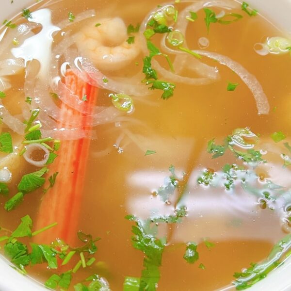 P9. Phở Hải Sản (Phở Seafood) – Shrimp, Squid, Imitation Crabmeat and Fish Balls Noodles Soup