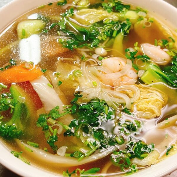 P18. Phở Tôm Rau – Shrimp and Vegetable Pho