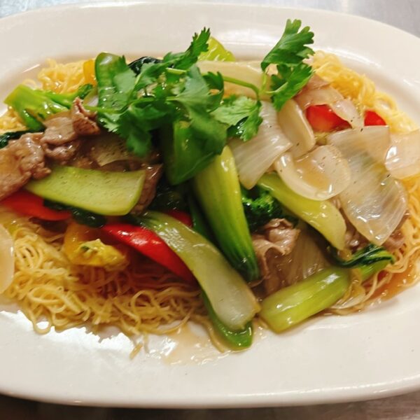 H4. Beef Stir-fried Noodles (Mì Xào Bò)
