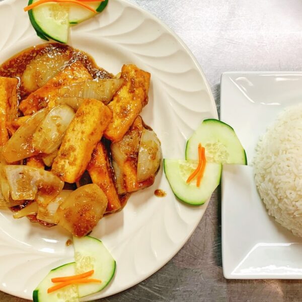 M9. Đậu Hũ Xào Sả – Tofu Stir-fried with Lemongrass