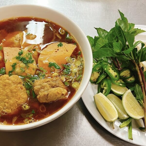 S15. Lemongrass Beef Noodles Soup (Bún Bò Huế)